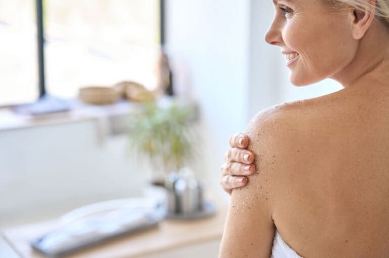 exfoliante-corporal-descubre-c-mo-usarlo-correctamente