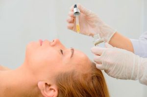 Lee más sobre el artículo ¿Qué hace el ácido hialurónico en la cara?